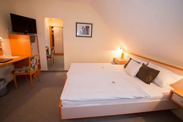 Tek Büyük Yataklı Oda