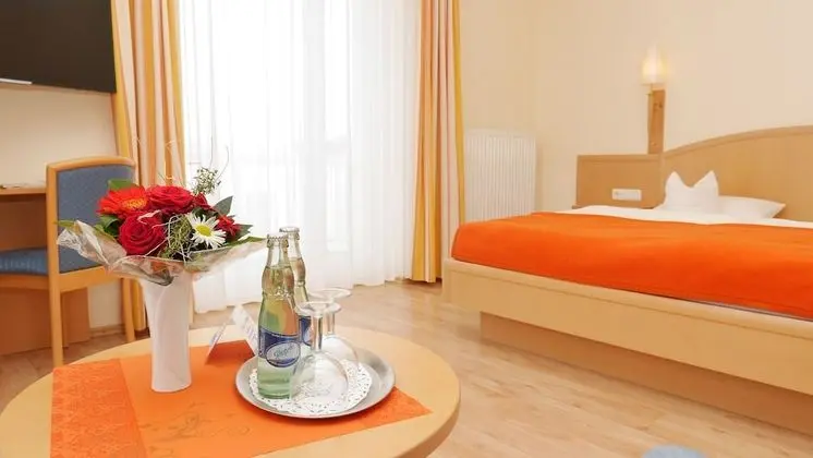 Tek Büyük Yataklı Oda, Balkon