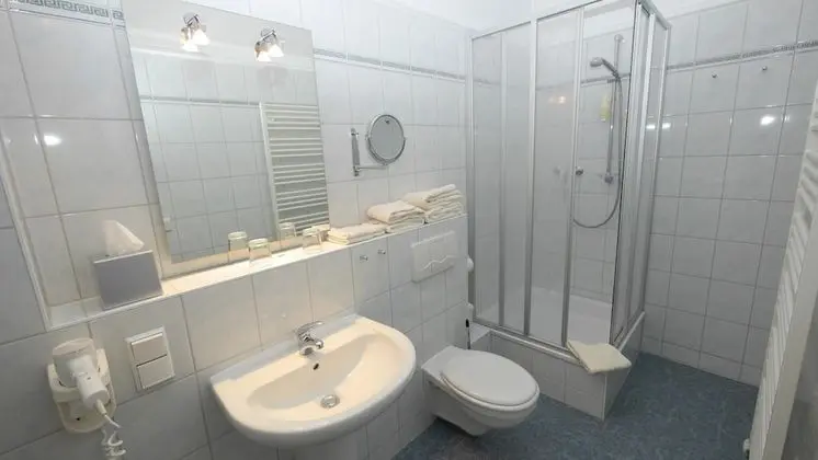Tek Büyük Yataklı Oda, Balkon