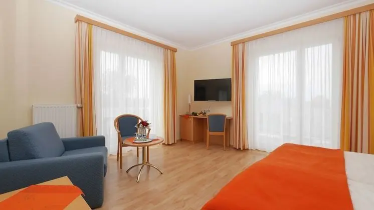 Tek Büyük Yataklı Oda, Balkon, Denize Bakan