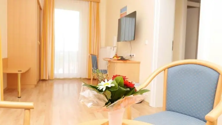 Tek Büyük Yataklı Oda, Balkon, Denize Bakan