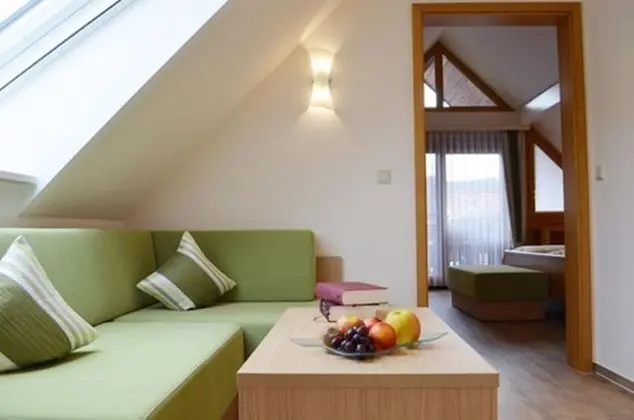 Family Süit, Balkon