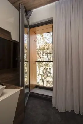 Deluxe Tek Büyük veya İki Ayrı Yataklı Oda, Balkon
