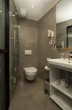 Deluxe Tek Büyük veya İki Ayrı Yataklı Oda, Balkon