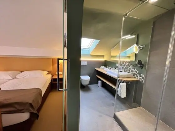 Comfort Tek Büyük Yataklı Oda