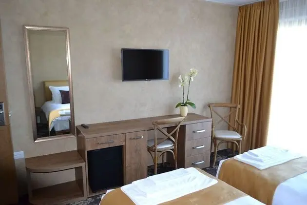 Luxury Tek Büyük Yataklı Oda