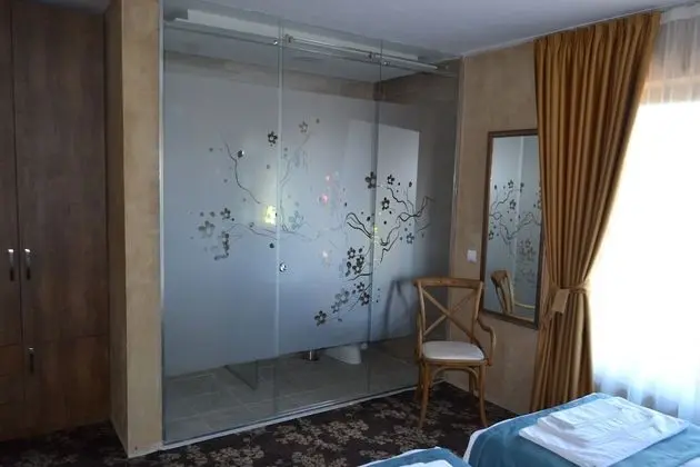 Luxury Tek Büyük Yataklı Oda