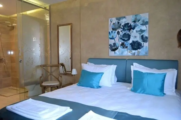 Luxury Tek Büyük Yataklı Oda