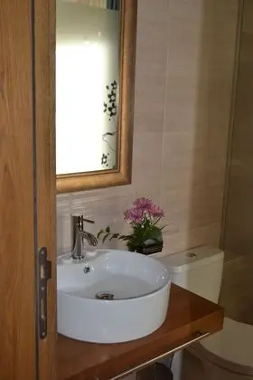 Luxury Tek Büyük Yataklı Oda