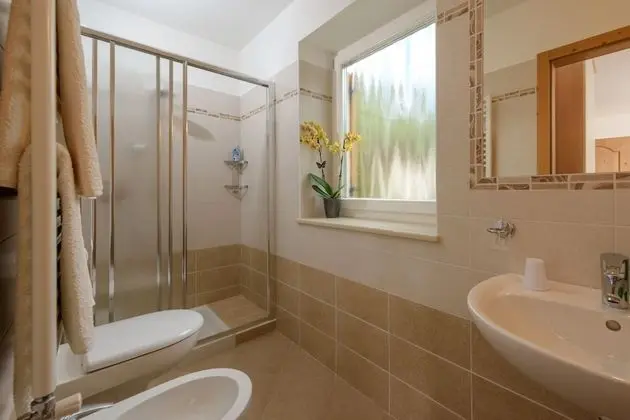 Tek Büyük veya İki Ayrı Yataklı Oda