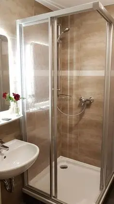 Standard Dört Kişilik Oda
