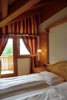 Superior Tek Büyük Yataklı Oda, Balkon, Dağ Manzaralı