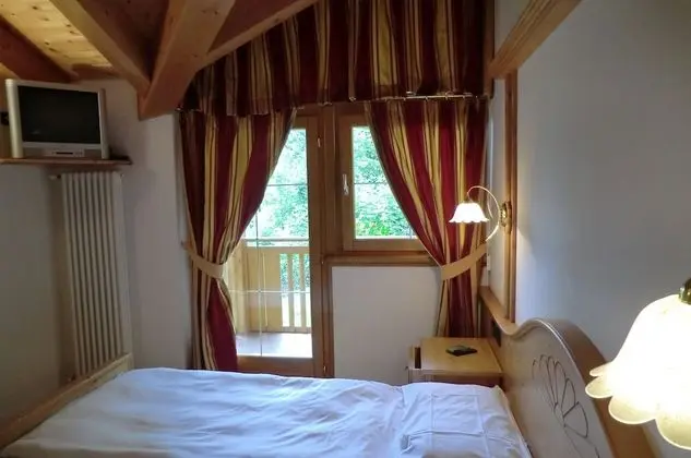 Superior Tek Büyük Yataklı Oda, Balkon, Dağ Manzaralı
