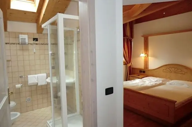 Superior Tek Büyük Yataklı Oda, Balkon, Dağ Manzaralı