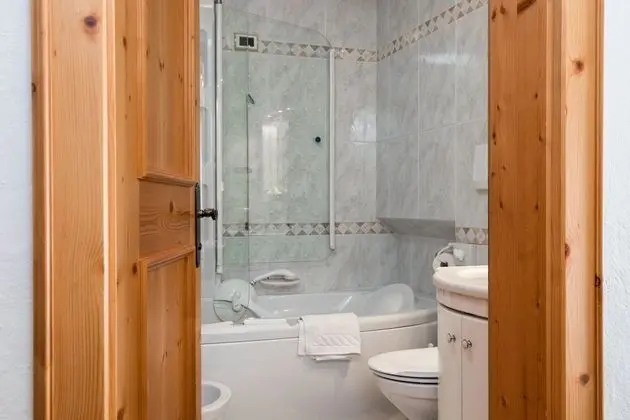 Classic Tek Büyük Yataklı Oda