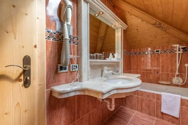 Comfort Tek Büyük Yataklı Oda