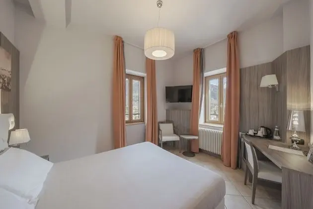 Tek Büyük Yataklı Oda, Sigara İçilmez, Dağ Manzaralı