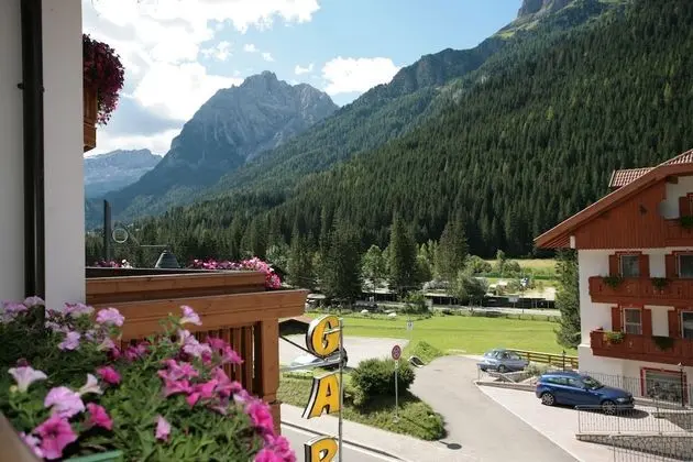 Üç Kişilik Oda, Balkon