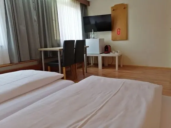Basic Tek Büyük Yataklı Oda, Banyolu/Duşlu