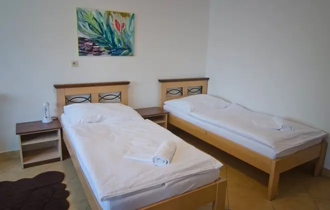 Tek Büyük Yataklı Oda, 1 Büyük (Queen) Boy Yatak, Dağ Manzaralı