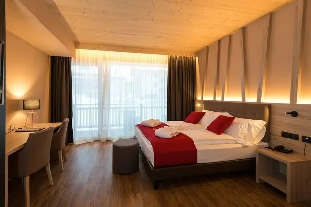 Deluxe Dört Kişilik Oda, 1 Yatak Odası, Sigara İçilmez, Dağ Manzaralı