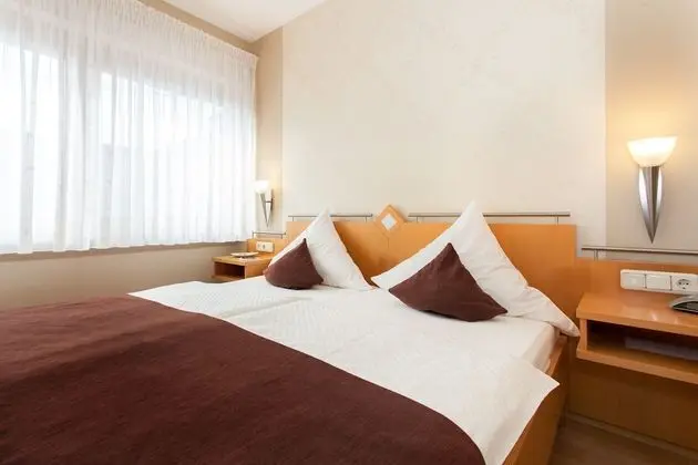 Standard Tek Büyük Yataklı Oda, 1 Büyük (Queen) Boy Yatak, Sigara İçilmez, Şehir Manzaralı