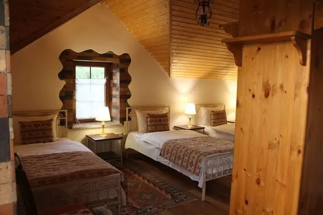 Standard Üç Kişilik Oda, Bahçe Manzaralı (Ani)