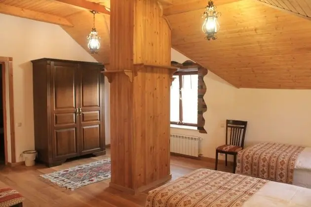 Standard Üç Kişilik Oda, Bahçe Manzaralı (Ani)