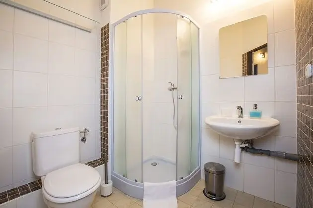 Tek Büyük Yataklı Oda, Küçük Mutfak (Extra Bed)