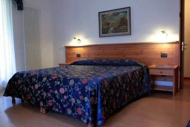 Üç Kişilik Oda, Balkon