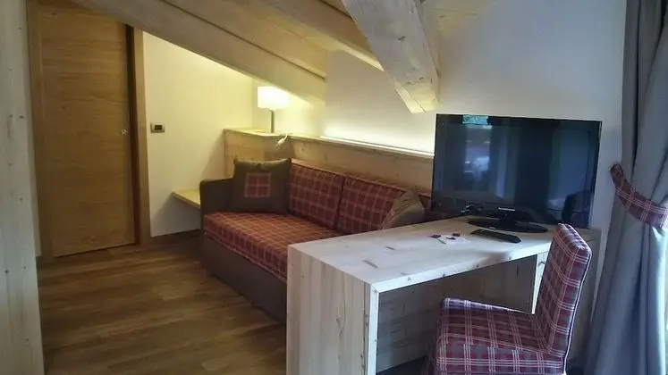 Üç Kişilik Oda (Attic)