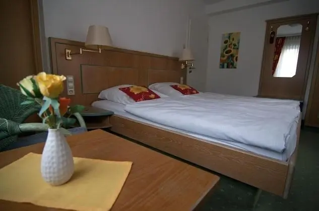 Comfort Tek Büyük Yataklı Oda