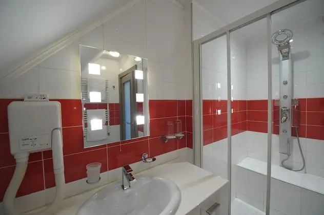 Classic Tek Büyük veya İki Ayrı Yataklı Oda, Sigara İçilmez, Nehir Manzaralı