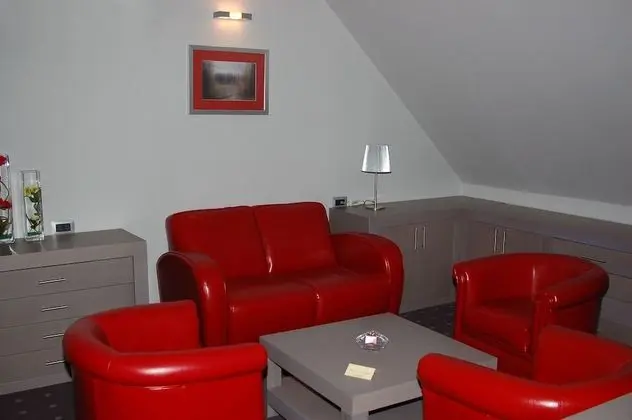 Süit, Sigara İçilmez, Nehir Manzaralı