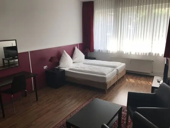 Tek Büyük Yataklı Oda