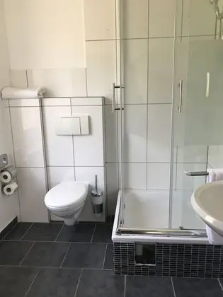 Üç Kişilik Oda