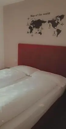 Economy Tek Büyük veya İki Ayrı Yataklı Oda