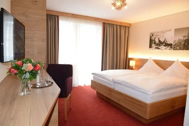 Comfort Tek Büyük veya İki Ayrı Yataklı Oda