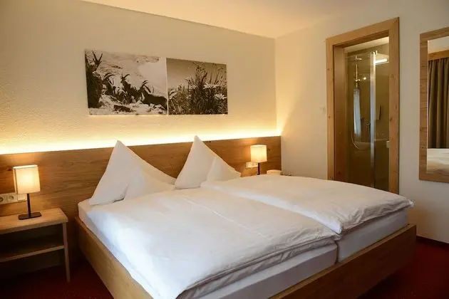 Comfort Tek Büyük veya İki Ayrı Yataklı Oda