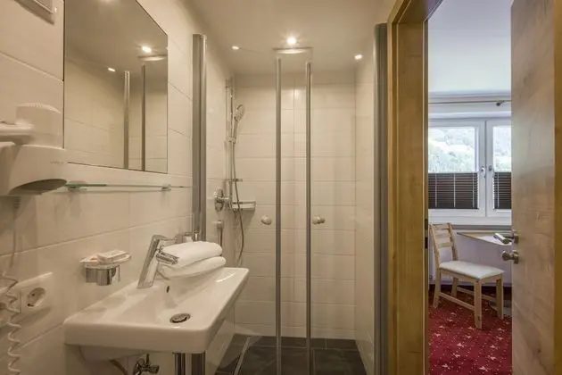 Economy Tek Büyük Yataklı Oda