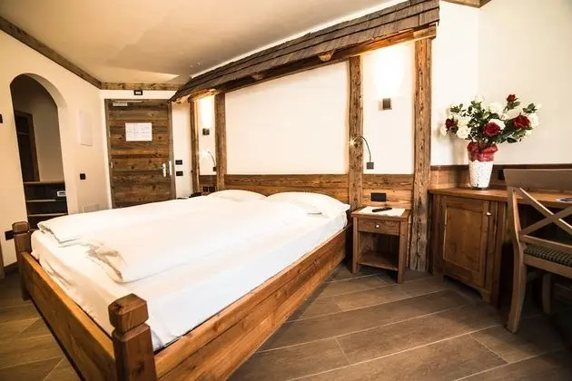 Superior Tek Büyük Yataklı Oda (Spa Access)