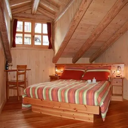 Comfort Tek Büyük Yataklı Oda, Dağ Manzaralı