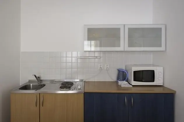 Apart Daire, Teras, Havuz Kenarı (Kitchen)