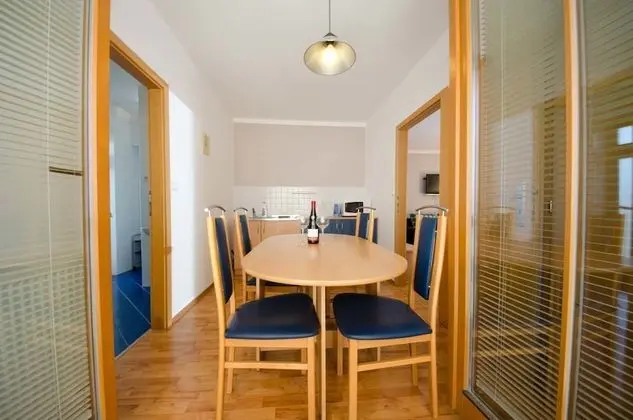 Apart Daire, Teras, Havuz Kenarı (Kitchen)
