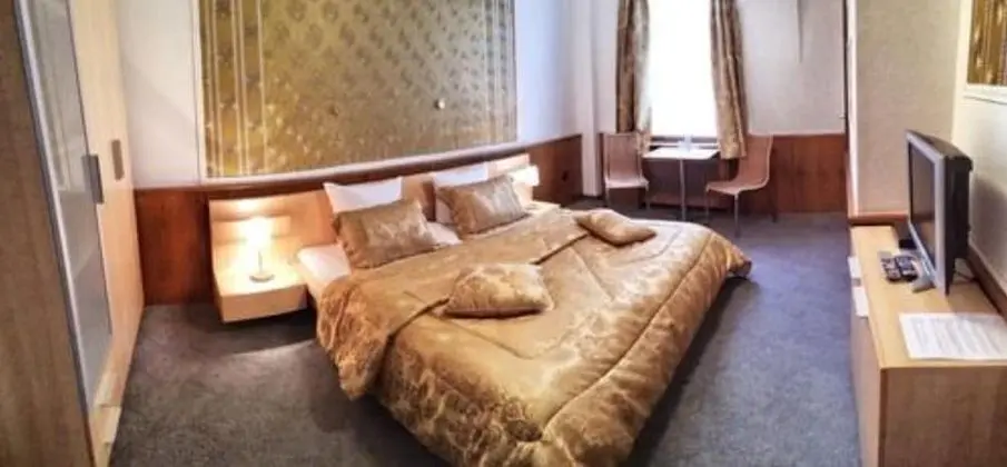 Basic Tek Büyük veya İki Ayrı Yataklı Oda, 1 Büyük (Queen) Boy Yatak, Sigara İçilmez