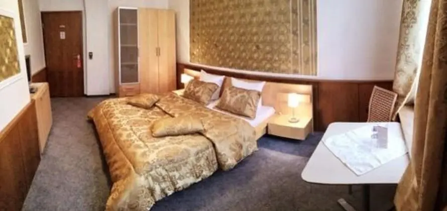 Basic Tek Büyük veya İki Ayrı Yataklı Oda, 1 Büyük (Queen) Boy Yatak, Sigara İçilmez