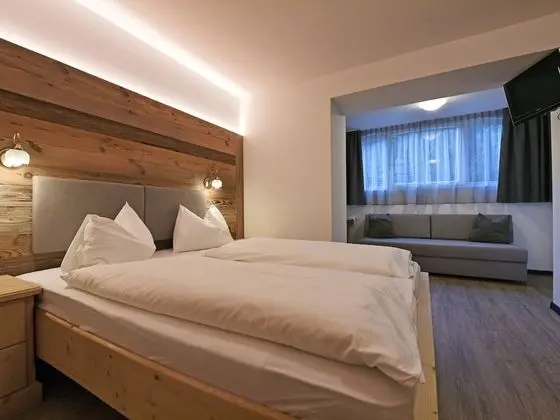 Standard Üç Kişilik Oda, Zemin Kat