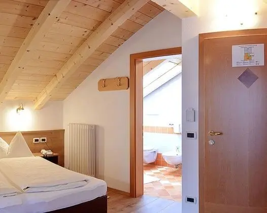 Tek Büyük Yataklı Oda, Balkon