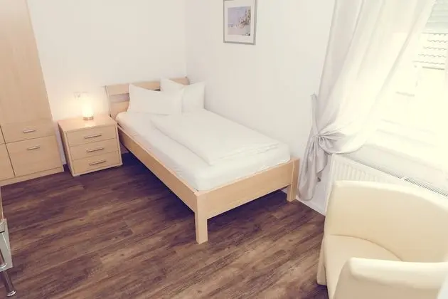 Tek Kişilik Oda, Ortak Banyo