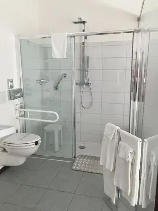 Superior Tek Büyük veya İki Ayrı Yataklı Oda